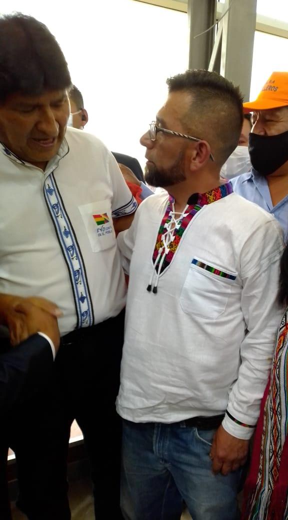 percy_katari's tweet photo. Viva la lucha Anti Imperialista de los Pueblos del Abya Yala !!!
Gracias por la invitacion hermano @evoespueblo seguimos construyendo la historia.
#RedConaicop #ComunidadDelSur https://t.co/ClOJ12TuAH