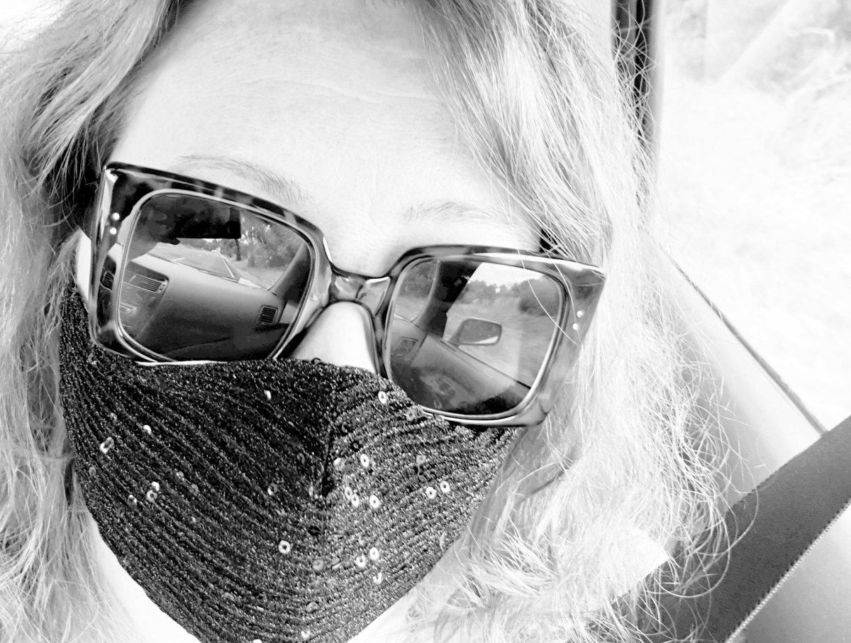 incognitagal's tweet photo. Doing a bit of a toad trip today, so #maskingup ๐ท - but who says you can't do it with some style? ๐ #sequinsrule #bitofbling #doyourbit #staysafe https://t.co/0ChnHYWgz3