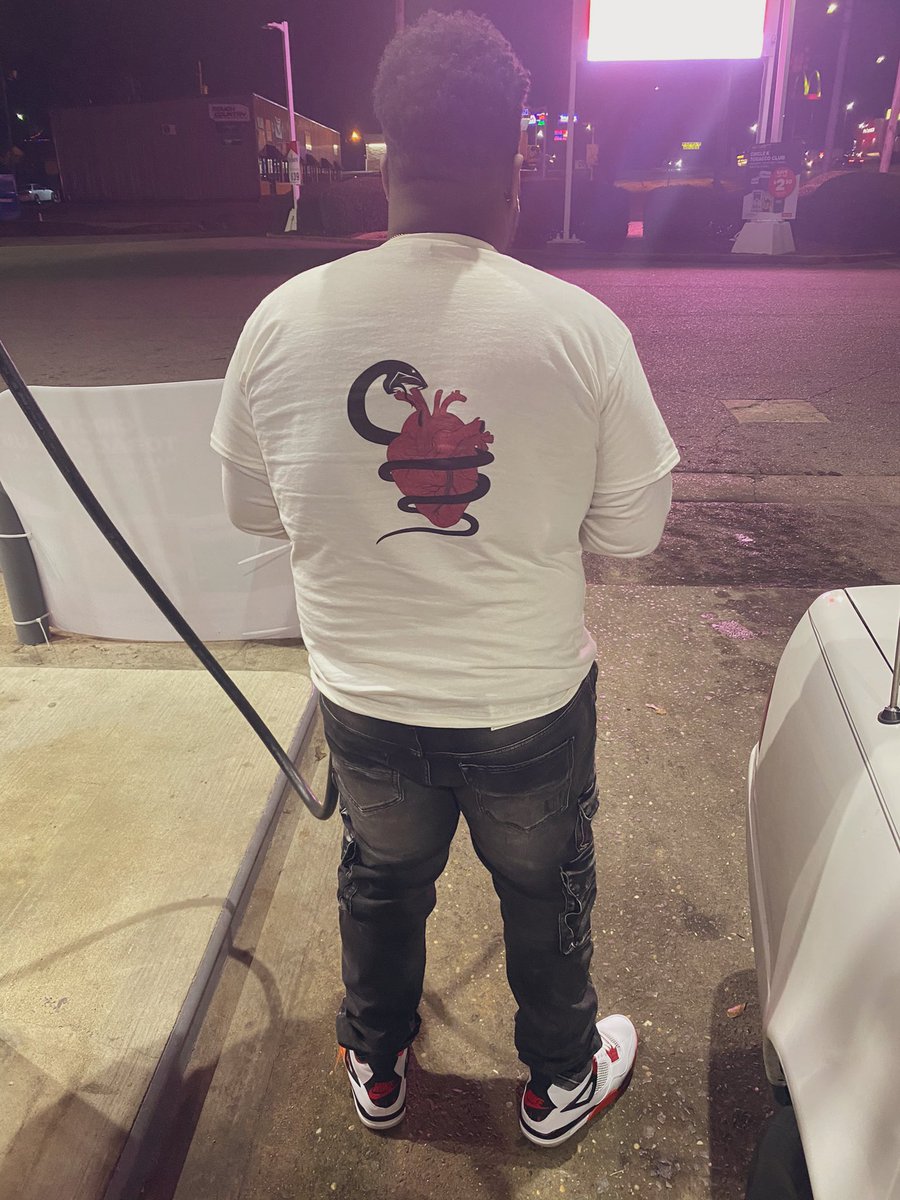 Left2diee's tweet photo. do it in the name of my brother like i’m Fredo Bang💔🐍
#LLTGuy #LLJon https://t.co/secUVWPF1u