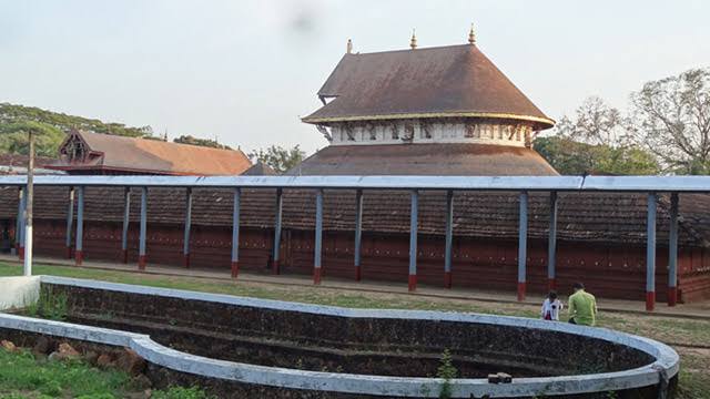 There are references about this temple in Brahmanda purana. Muni Garga mentions this temple and the place to  the Pandavas when they were in Vanavasa. Temple was destroyed two times, once due to fire and then during the attack of Tipu Sultan.