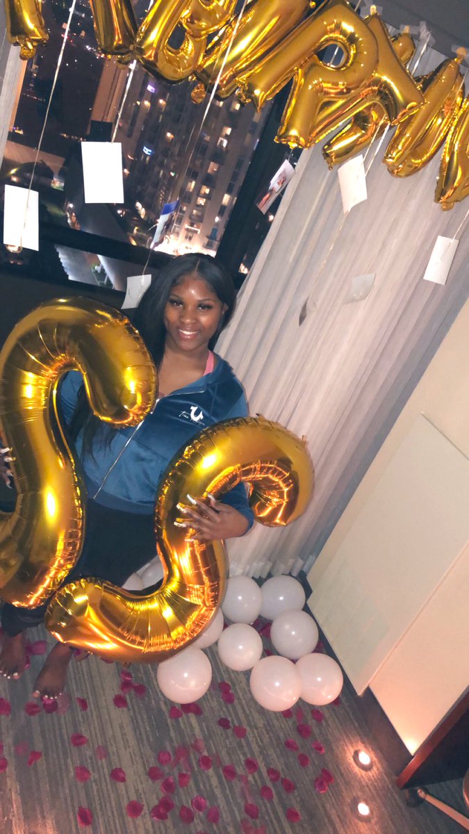 7_intheCut's tweet photo. Happy birthday celebrations to my baby girl 😘😍 https://t.co/5LtxJZfpul