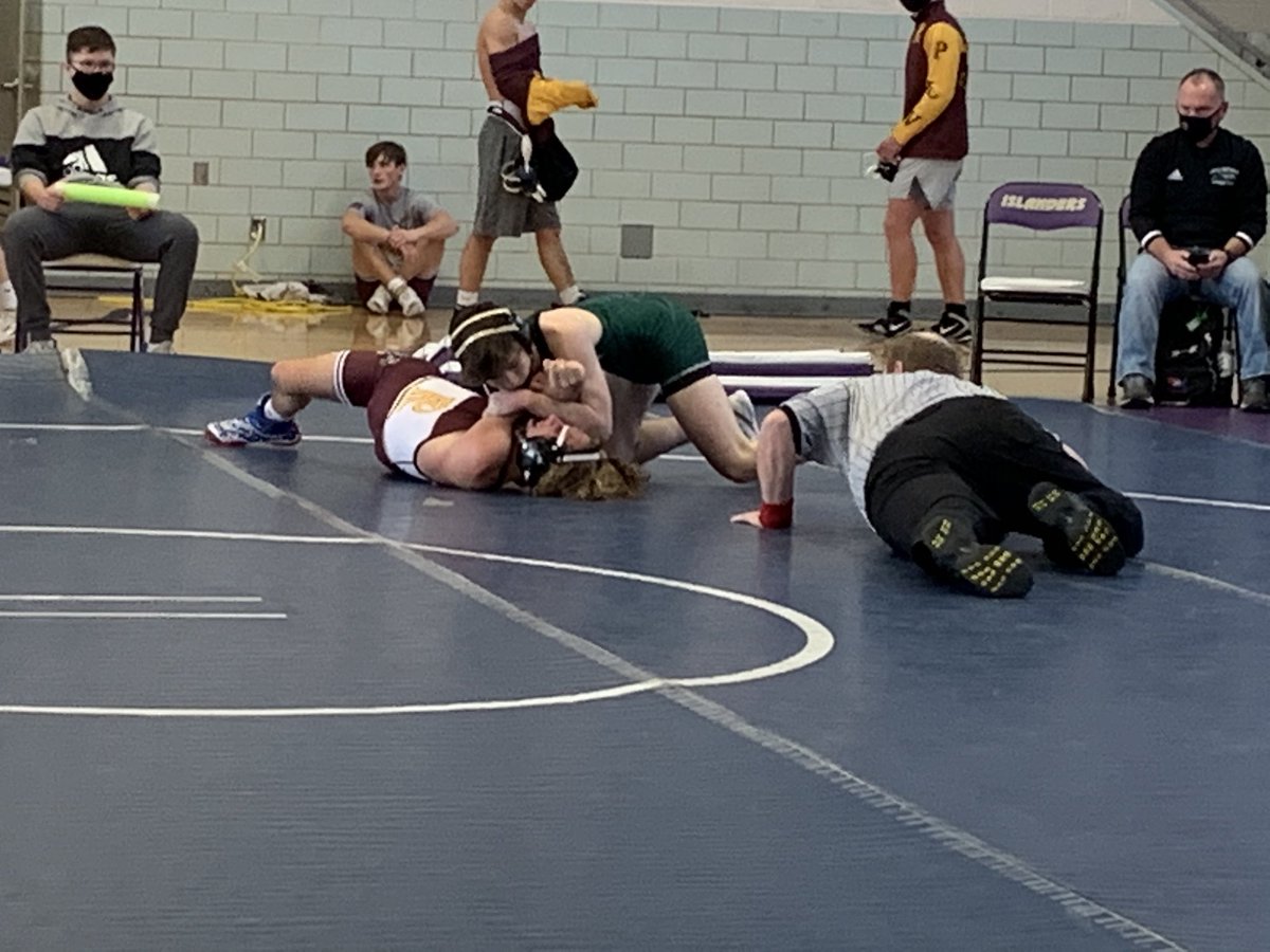 mclaughlinljohn's tweet photo. @lsw_wrestling went 4-1 duals at the Flatwater Fracas winning the silver bracket! @LandanMac had a great day at the Flatwater Fracas going 5-0 with 3 falls! #NEHSWR #KeepLearning https://t.co/RiUqFbtJao