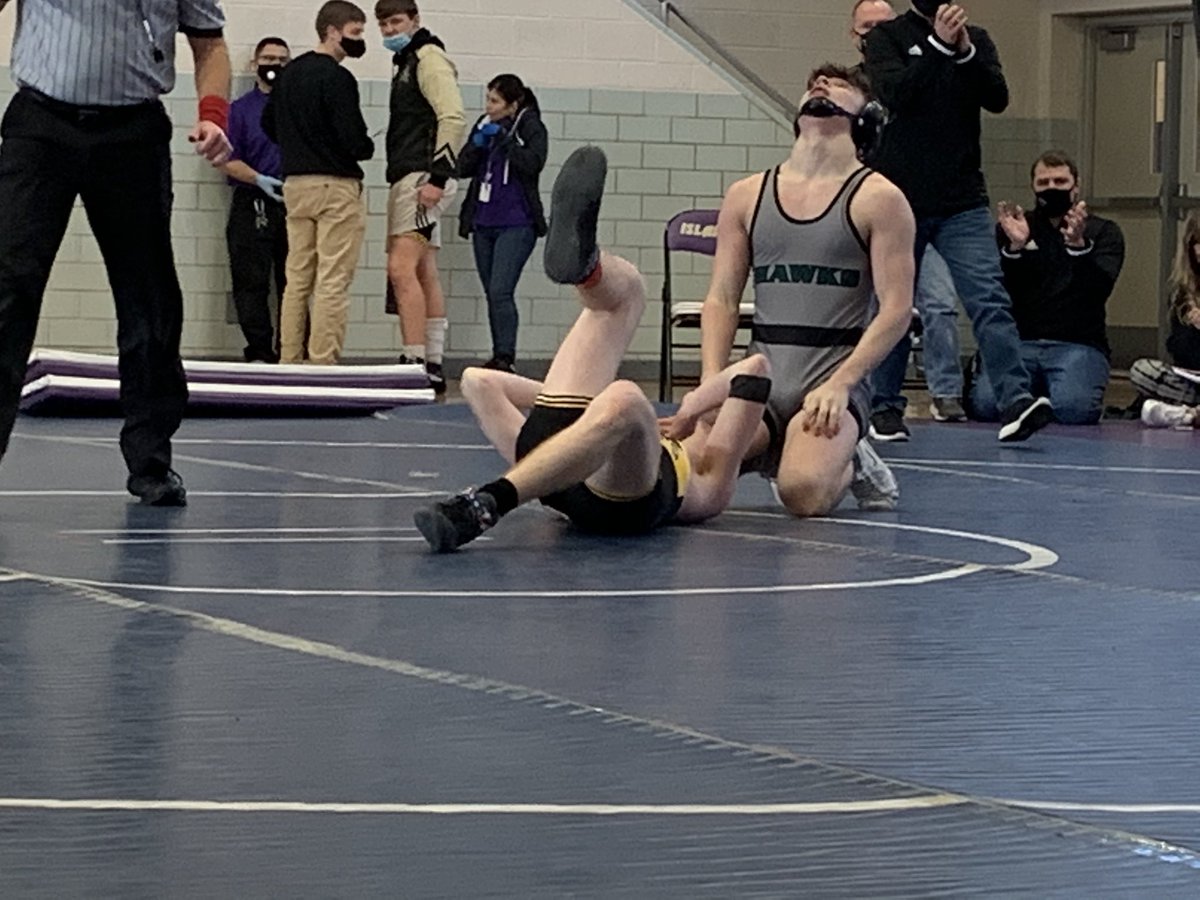 mclaughlinljohn's tweet photo. @lsw_wrestling went 4-1 duals at the Flatwater Fracas winning the silver bracket! @LandanMac had a great day at the Flatwater Fracas going 5-0 with 3 falls! #NEHSWR #KeepLearning https://t.co/RiUqFbtJao