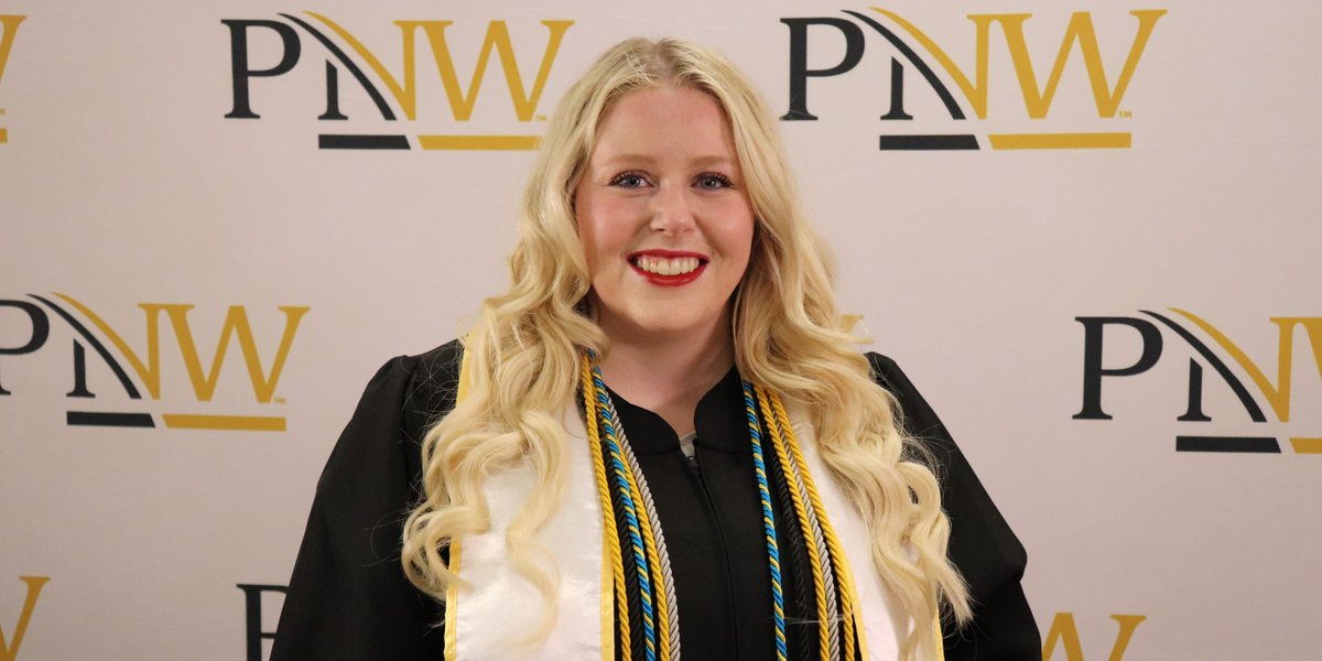 PurdueNorthwest's tweet photo. Student Government Association President Oriana White addresses the Purdue University Northwest Class of 2020 graduates: https://t.co/le8118WR6L
#PNWGrad2020 https://t.co/CDiao7SmuA