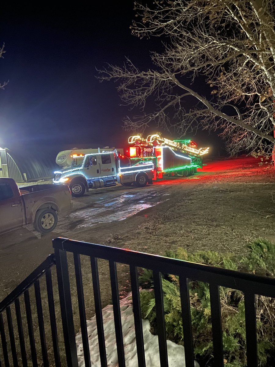 Chinook treaters spreading some Christmas joy. Thanks Craig.