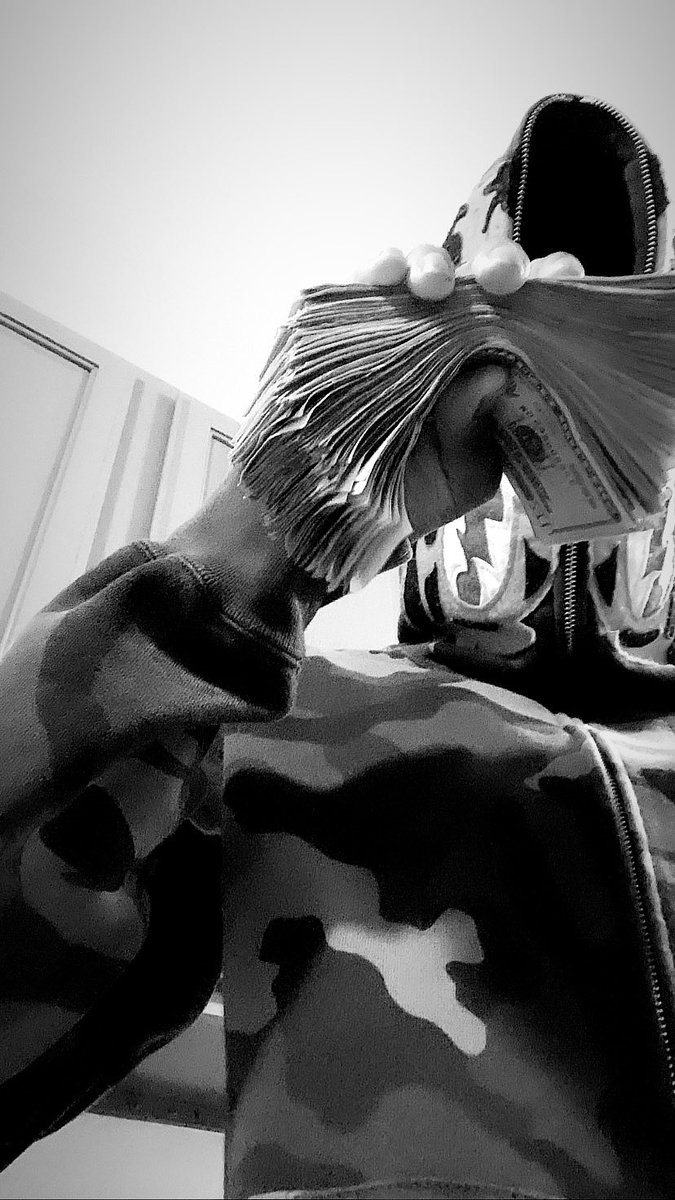 fsodrip's tweet photo. Bta , tell these virtual niggas up some cheese when they @ me no kizzy 💳 🦍 https://t.co/fBLSg9L1gl