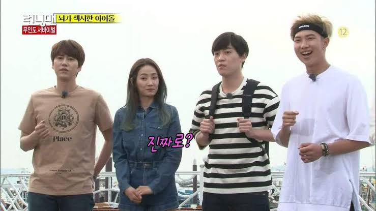 Episode 265 ini menyenangkan bgt, soalnya anggota running man pada muji RM. Dia dipilih sebagai yang paling cerdas sama mereka, menyenangkanlah ya ngelihat dia dihargai di acara ini. Mirip sama di Problematic Man juga konsep acaranya bagus, mcnya Jun hyun-moo juga ok.