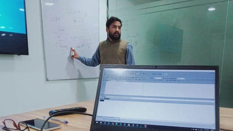 M_Faisal_1521's tweet image. #OracleSession 
#ORACLE
#EBS