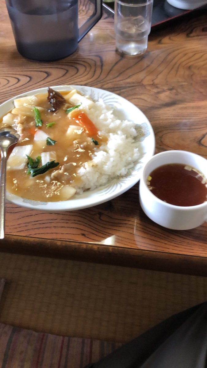 OR57789THbDPgjU's tweet photo. 皆んなで昼ご飯𝙣𝙤𝙬🍴🍙🍚🍜🍳
#京王
#角田山麓 https://t.co/ucqsAQffeC