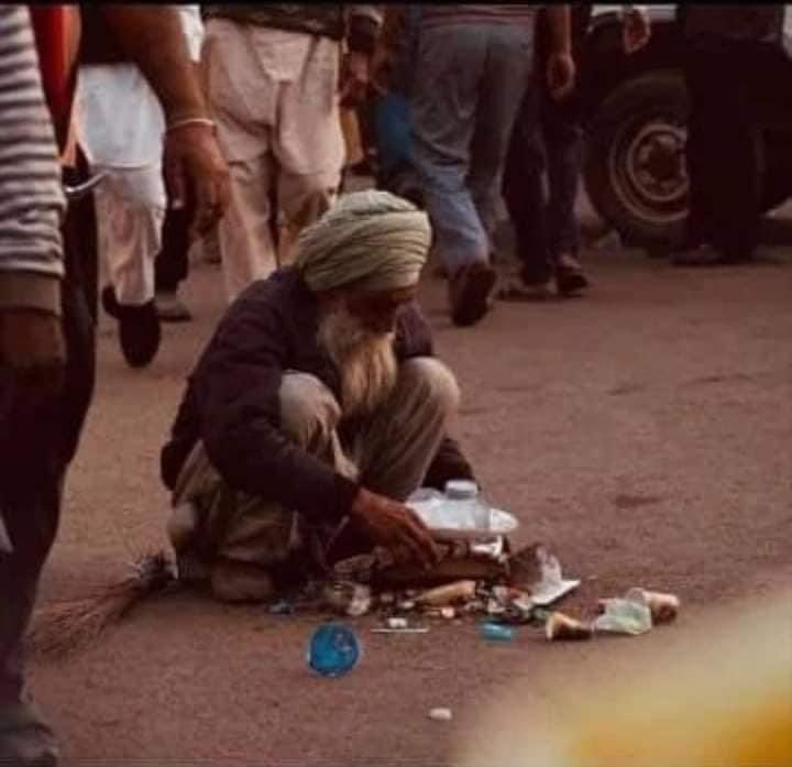 GippyGrewal's tweet photo. Retweet 🙏
#farmerprotest #Nofarmernofood https://t.co/GOREYglpk8