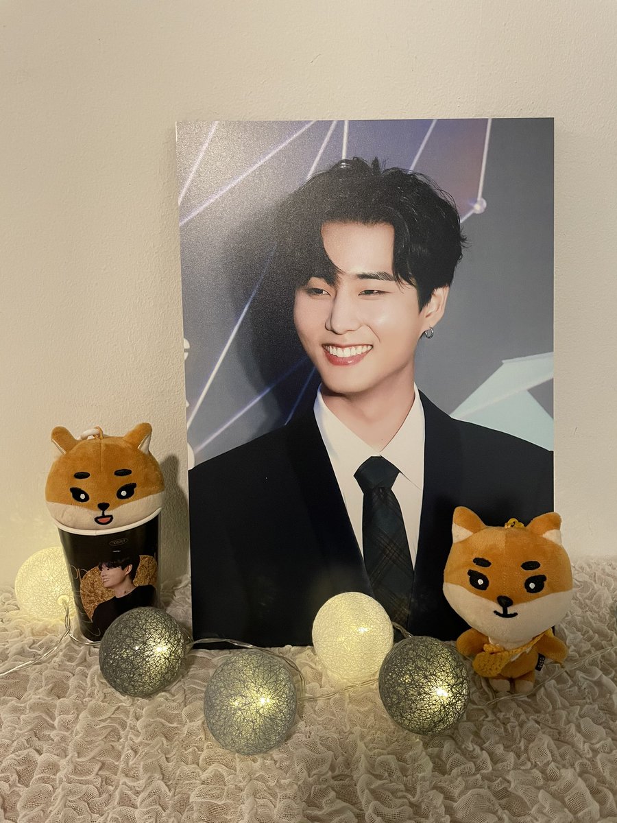 Degul_degul_'s tweet photo. 1. 오버필 커피
#널_찾은_순간에서_영원으로
컵홀더가 너무 이뻐서 보자마자 여긴 가야겠다고 생각했던 곳이에요! 코로나때문에 급히 나오느라 사진은 별로 못찍었지만ㅠㅠ 케쿠아즈랑 음료 너무 귀엽고 맛있었습니다👏🏻
@komat_yk https://t.co/qNThGDmEMP