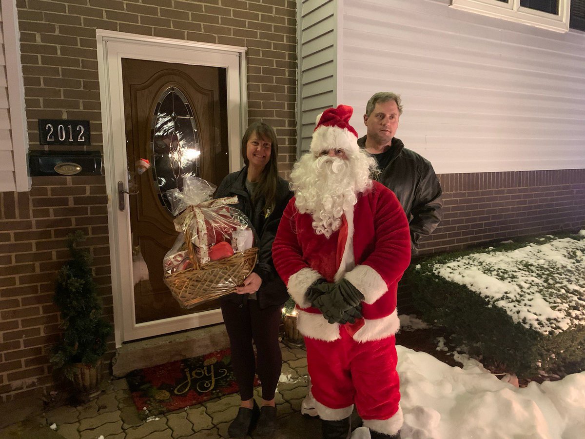HolidayParkVfd's tweet image. #Santa was escorted around Holiday Park section of #Plum this evening; passing out candy; &amp;amp; picking three residences for a holiday decorating contest. Each winner got a festive basket with fire safety items &amp;amp; treats for the kids! @NVFC @NFPA @FirehouseNews @TribLIVE