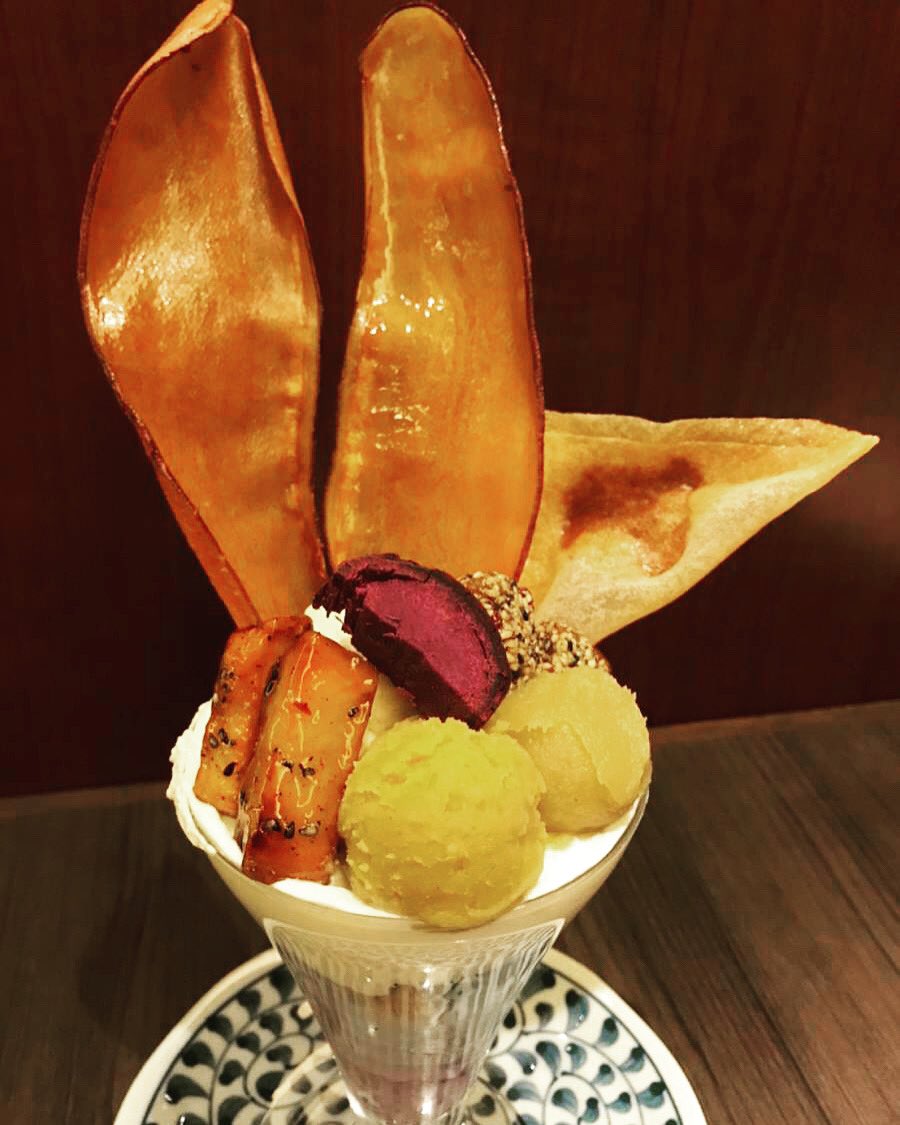 تويتر 偏愛食堂 على تويتر 夕方までお待たせしておりましたが 現在 お待ちせずに入店いただけます 夜パフェしに来ませんかー Henaisyokudou 高級芋菓子しみず 西武渋谷 夜パフェ 芋スイーツ 偏愛食堂 T Co Hrh8njhnuk