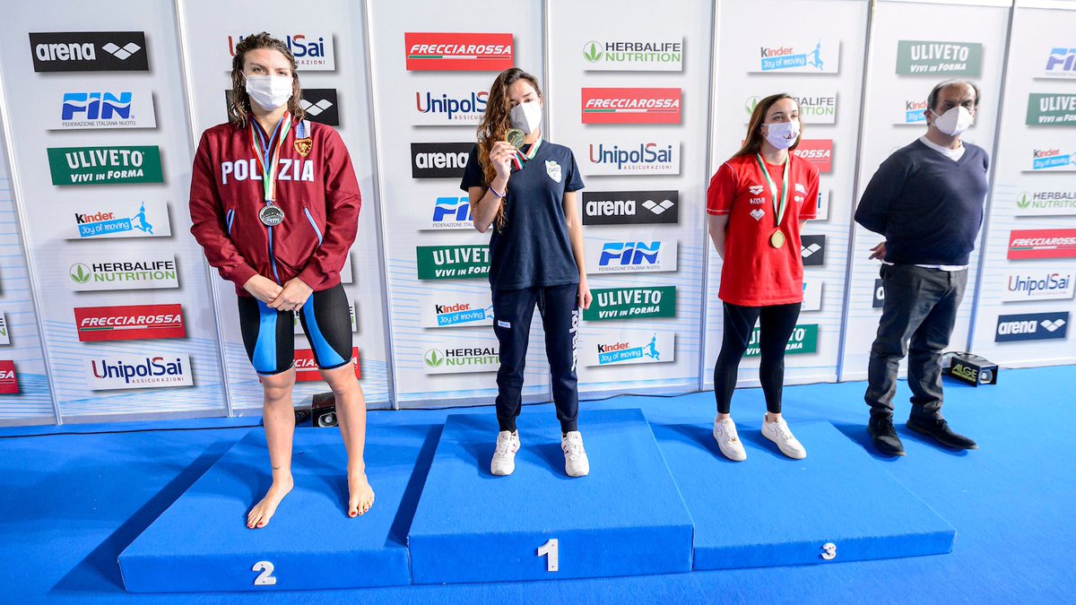 tvnuoto's tweet photo. Campionato Italiano Assoluto Open, Day III 🥇 per Ramatelli (200 Bk), 2 🥉 200 Fl 2:11.66 (PB) per Greco e Giovannoni nei 1500 con PB 15:18.29! PB per Galossi (2006) nei 200 Fr (1:51.91) e Crescenzo 200 Bk (7^) 2:00.57!! https://t.co/GpGpre2YR5