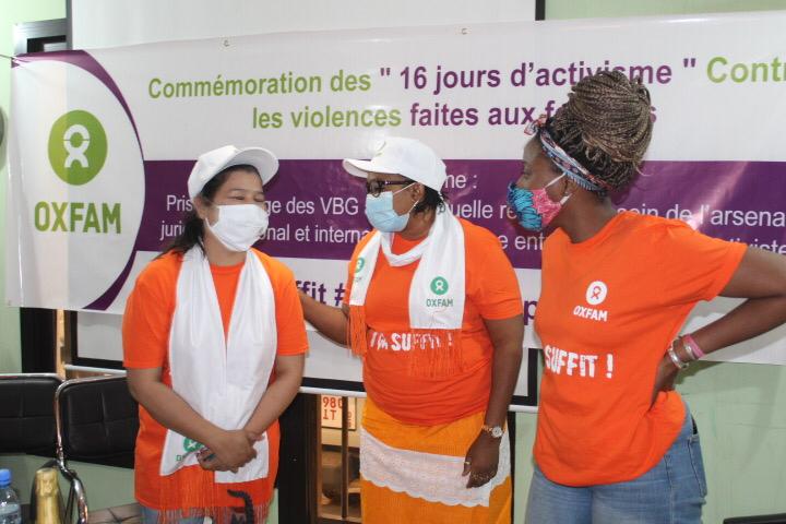 LalaichaM's tweet photo. La célébration  des #16joursdactivisme avait pour thème à #OxfamMali :"La prise en charge des VBG au Mali, quelle réponse au sein de l’arsenal juridique, national et international, échange entre praticiens et activistes " 
 #ConfinonsLePatriarcat 
#SayEnough 
#LockdownPatriarchy https://t.co/qJTsRejuES