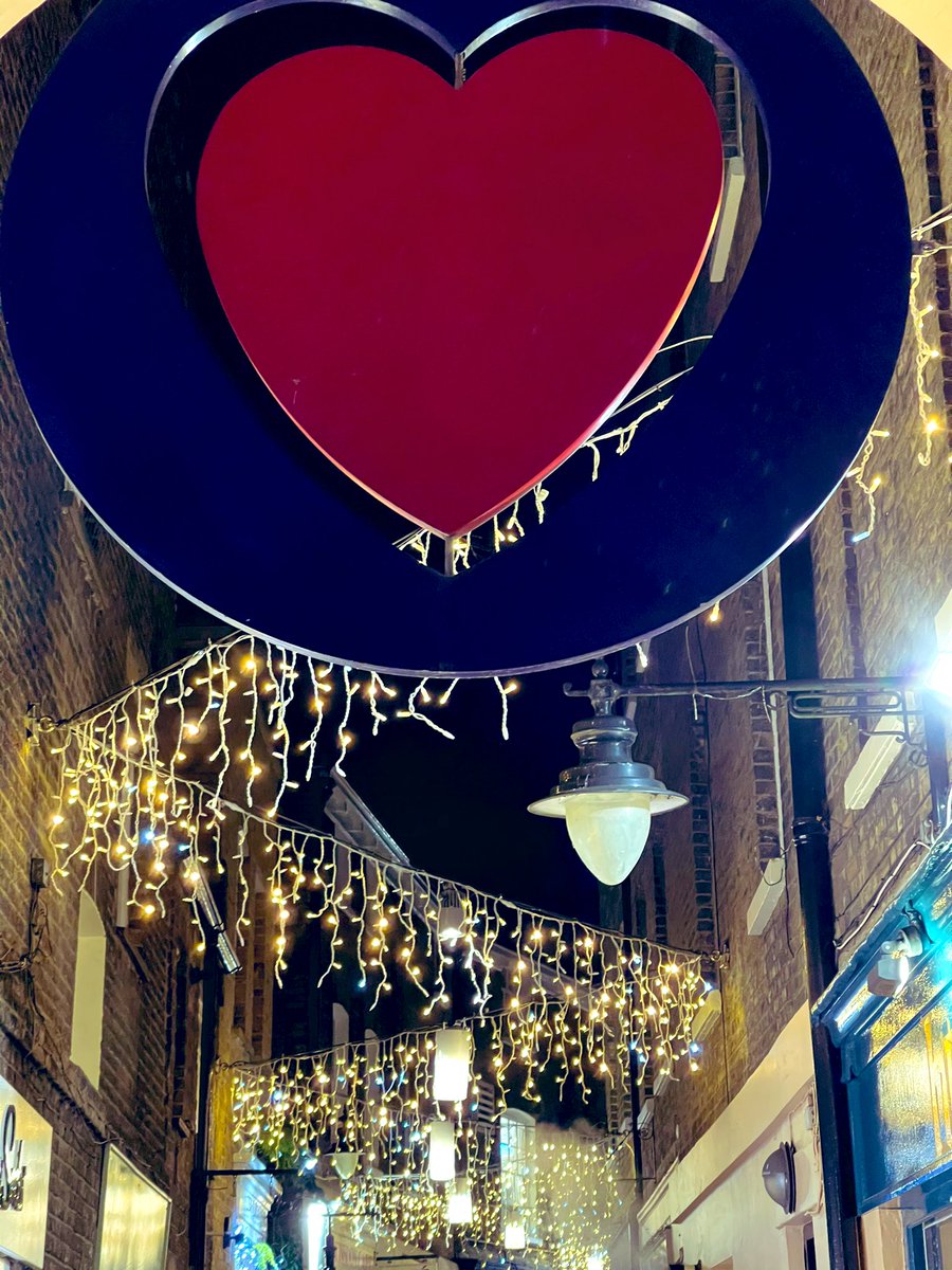 Turnpin Lane shops are now closed as of tier 4. You can still shop with them directly by phone, email, website 🎁Many are offering click &amp; collect or local delivery <a href="/artyglobe/">Arty Globe by H.B.</a> <a href="/BeadoirLondon/">Beadoir</a> <a href="/dflylifestyle/">Dragonfly Lifestyle</a> <a href="/Corkville/">Corkville</a> <a href="/thebenoakley/">BEN OAKLEY GALLERY</a> ❤️ <a href="/betts_twine/">Betts and Twine</a> Xmas tree #shop remains open🌲