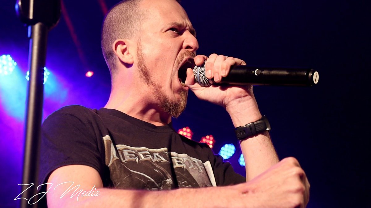 ZJ_Media's tweet photo. It's awesome getting the chance to do something like this!
featuring Whiplash
#concert #photos #music #live #zjmedia #rock https://t.co/rL7dqrgM8A