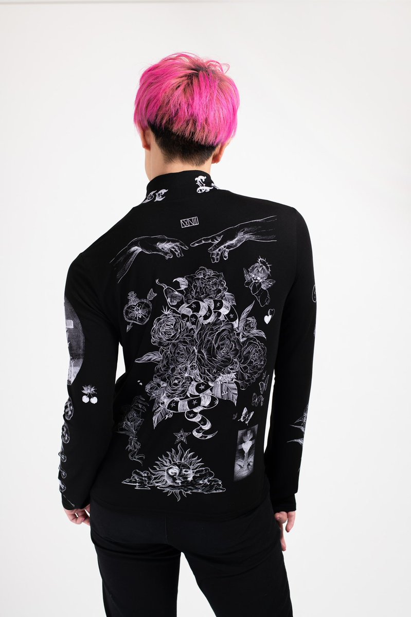 新しいブランド schelm L ベージュ タトゥートップス isxnot × Tシャツ