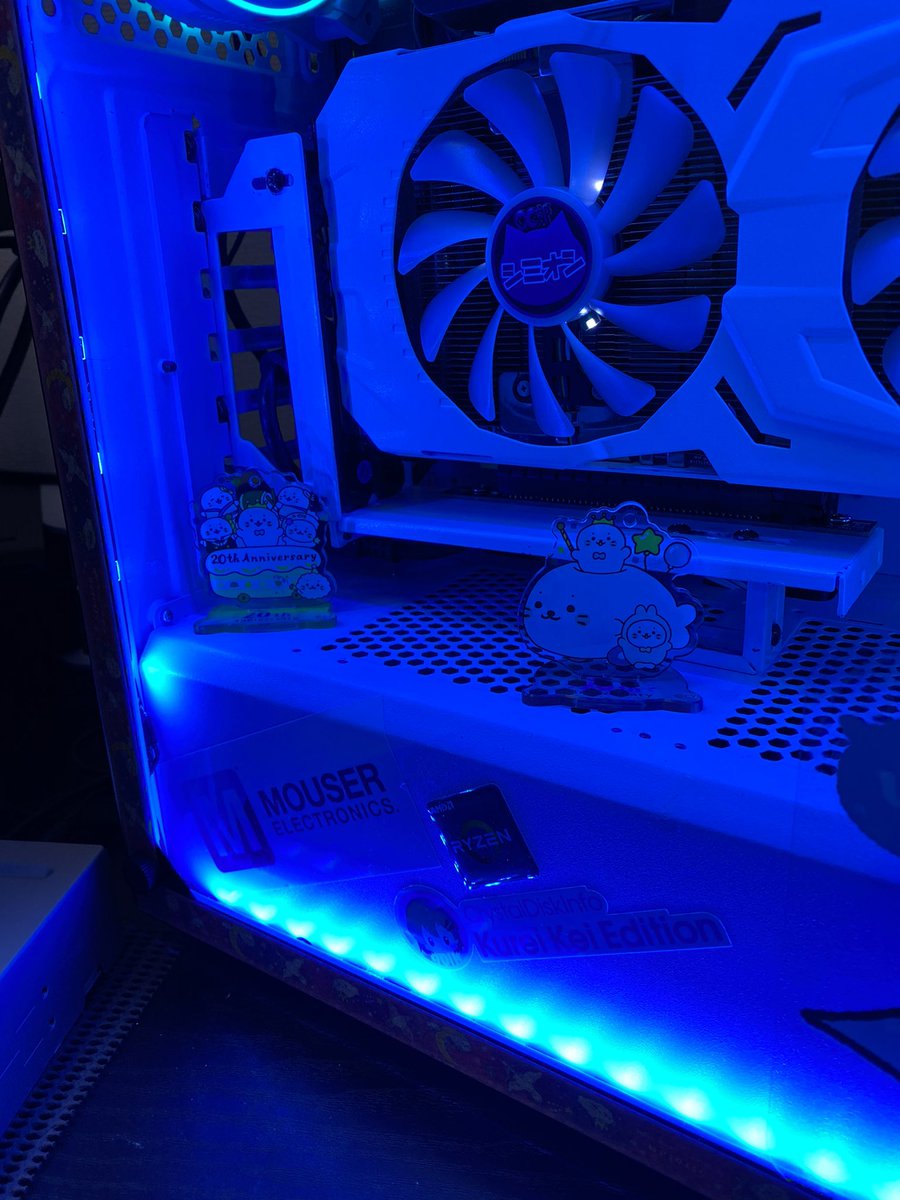 しろ とりあえずmod Pc完成 スベック Pcケース Fara R1 ケースファン In Win Sirius Pure Aps1 6 Cpu Ryzen5 3600x メモリー Cmw16gx4m2c30c16w マザーボード Cvn B550m Gaming Frozen V14 Gpu Gk Gtx1070 E8gb White Gpu縦置きに自作改装 Ssd Wd しろ とりあえずmod Pc完成 スベック Pcケース Fara R1 ケースファン In Win Sirius Pure Aps1 6 Cpu Ryzen5 3600x メモリー Cmw16gx4m2c30c16w マザーボード Cvn B550m Gaming Frozen V14 Gpu Gk Gtx1070 E8gb White Gpu縦置きに自作改装 Ssd Wd