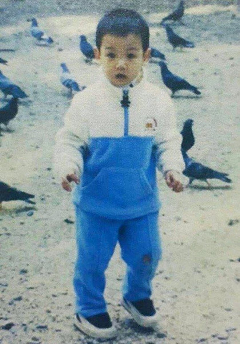 A thread of Jungkook ; but as you scroll down he gets older -