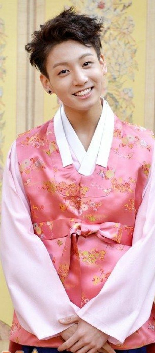 A thread of Jungkook ; but as you scroll down he gets older -