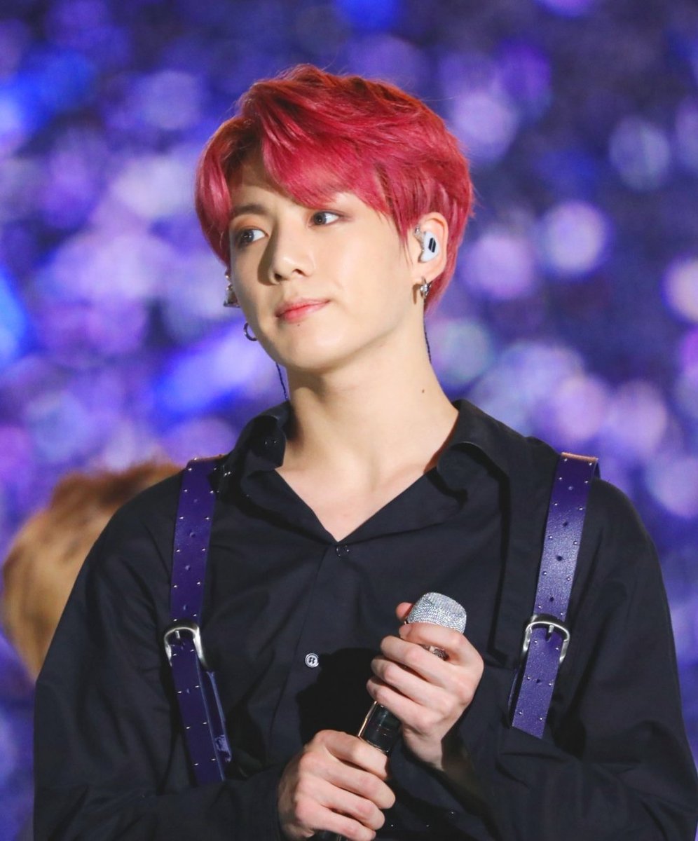 A thread of Jungkook ; but as you scroll down he gets older -