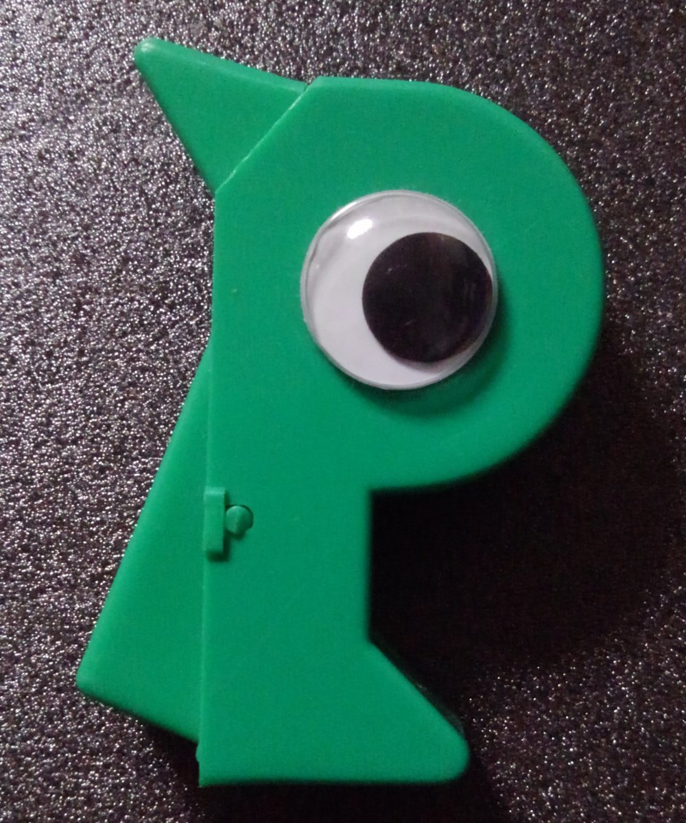 パーマンバッジ