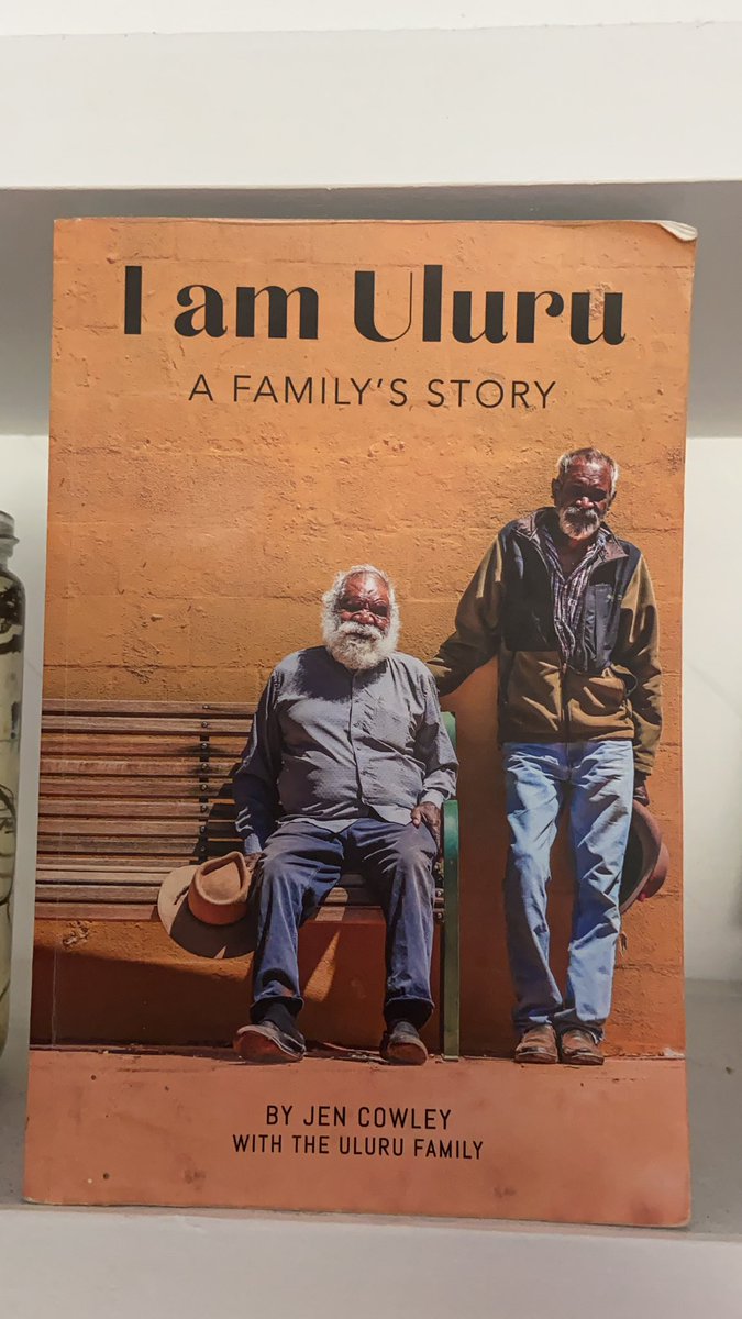 I’ll end this thread by asking tweeters who‘re on Insta to follow @BlackfullaBookClub. Founders  @teelareid and  @MerindaDutton wonderfully amplify the voices of Indigenous writers, linking readers to great works of story-telling. Finally, some pics of recent books I’ve enjoyed: