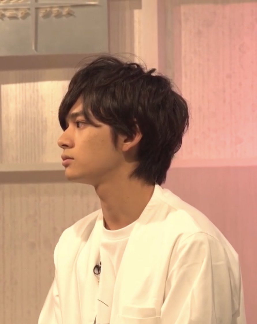 今まで見てきた北村匠海の横顔で一番好きなシルエットに出会ったかも