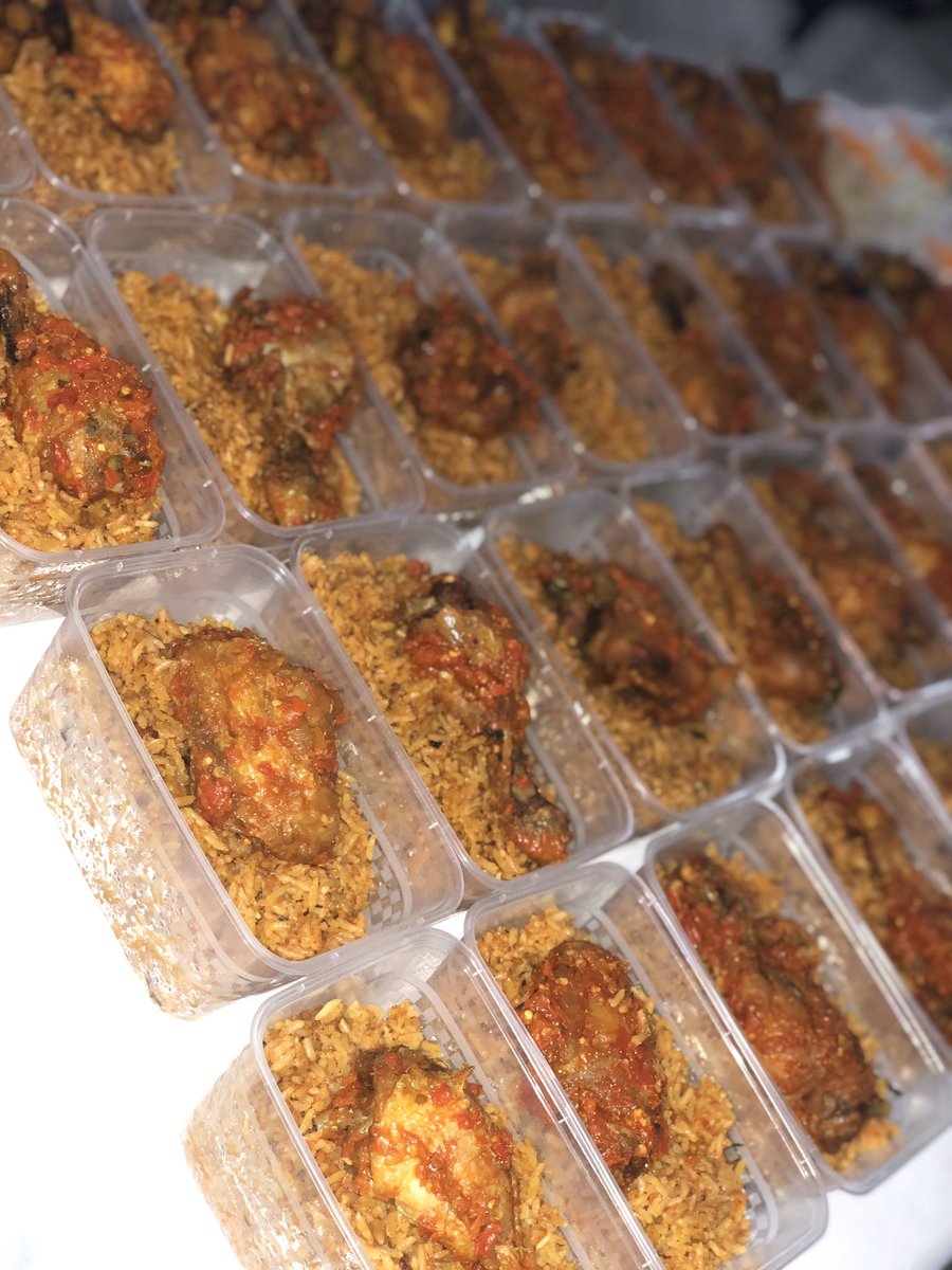 Firewood Jollof at its finest 😍😍. Thank you to all our wonderful customers that ordered! End of year deal is still on😁 #jollofrice #christmas #nigerianwedding #partyjollofrice #nigerianjollofrice #naija #naijaweddings