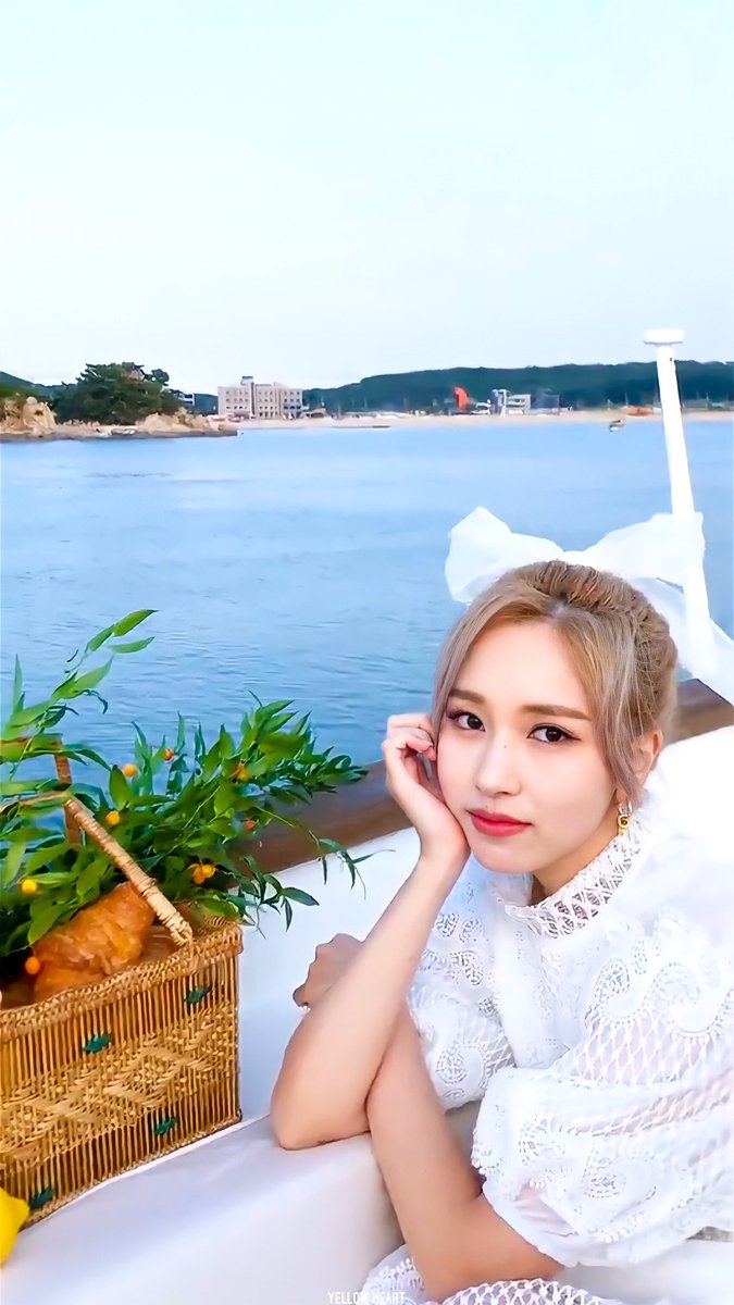 9596x2's tweet photo. #TWICE #트와이스 #MINA #미나 @JYPETWICE https://t.co/NZisjaYsC1