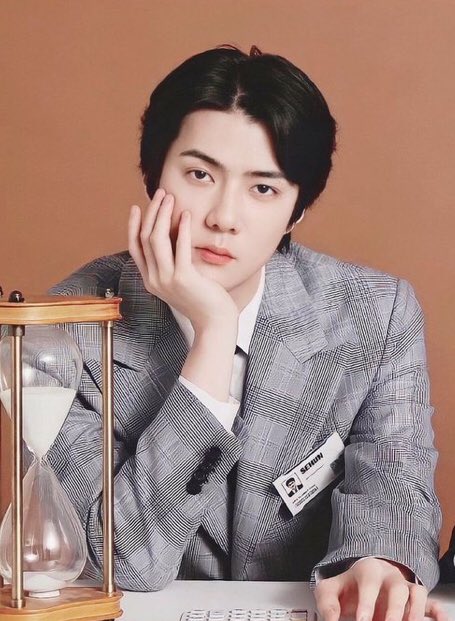 idk what to call this pose jdhshshs