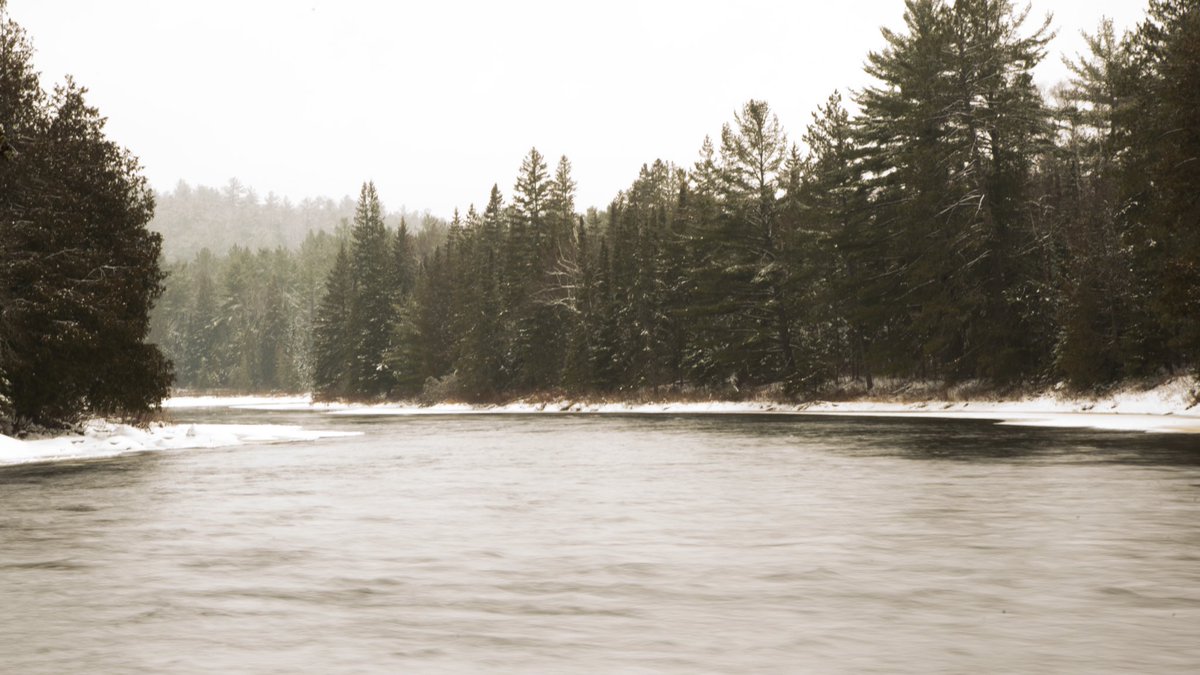 marykkeown's tweet photo. #TheElbow along the #SpanishRiver is so beautiful w #snow. #SnowCoveredTrees and small brooks running thru the #forest. This #winter #river runs fast and fierce, and w a little #fog it seems almost #magical and #otherworldly. I recommend this #excursion in #December. #NorthernON https://t.co/zC3NzYRwEe