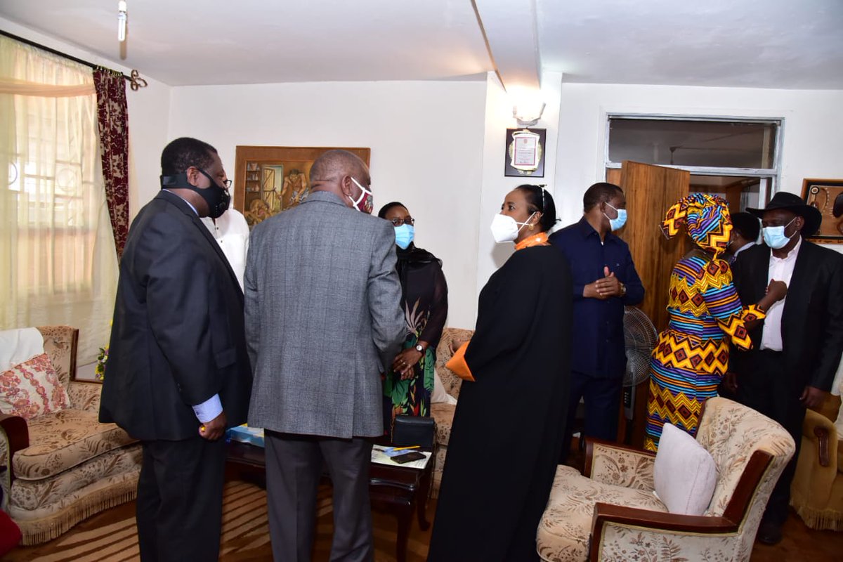 MusaliaPress's tweet photo. "Unity is an attitude of mind, away of life, not dogma. And like all attitudes, unity is shaped by the reality of life. Societies that face strife and are forever pleading for unity lack the basic ingredient of equity." ~ H.E @MusaliaMudavadi #MudavadiSpeaks https://t.co/RgtiVYXJxL