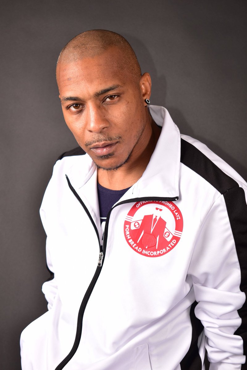 Uniqueleo78's tweet photo. Go cast your vote for this amazing talent. Time is running out and your support is truly appreciated go vote for @alphonsolayz for the #AVN @AVNAwards https://t.co/JXDUsra0X0 on #AVNStars https://t.co/Pb1xzmO1lf