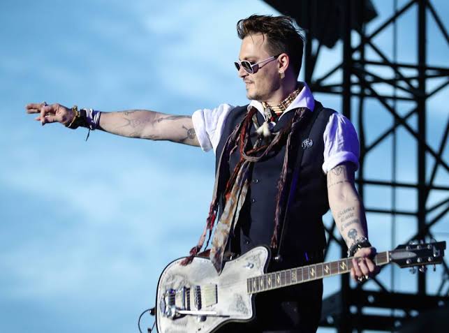 Apart From Acting They Both Love To Sing. You Can Say Singing is there another Hobby