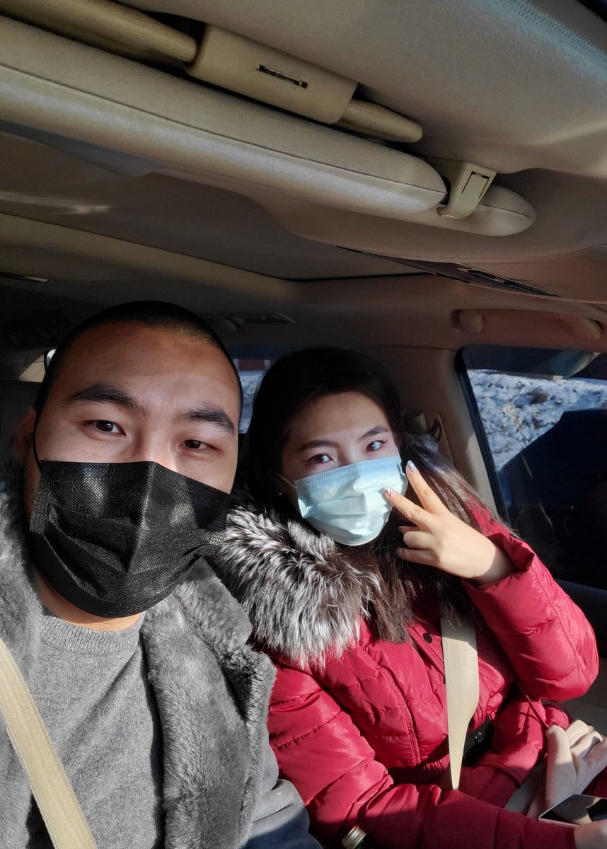 Төрсөн өдрийн бэлгээ <a href="/sogoomn/">Sogoo</a> дүүтэйгээ хамт тарааж явна.