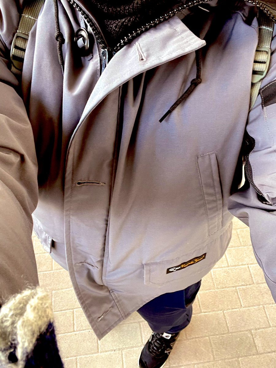 pakusako's tweet photo. 今日は全く出る気なかったのですが
無理して遠出の散歩からの筋トレ。
毎週同じメニューだな最近…
パタのフリースはお馴染みタイプ。
しかし最近来てる人少ないんかも…
#ニューバランス
#newbalance
#M1400BKS
#M576RED
#カナダグース
#canadagoose
#パタゴニア
#patagonia https://t.co/x2c8Srp6Rx