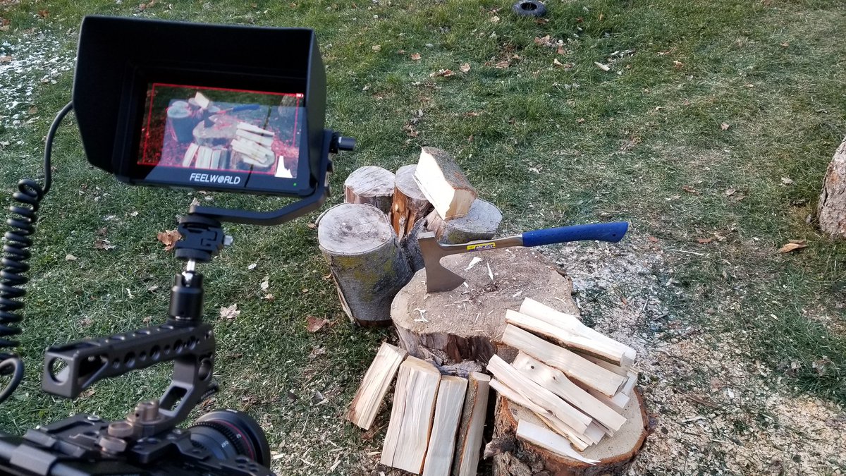 MidAgeManiac's tweet photo. Working on that YouTube content https://t.co/azpRgOm3Yj