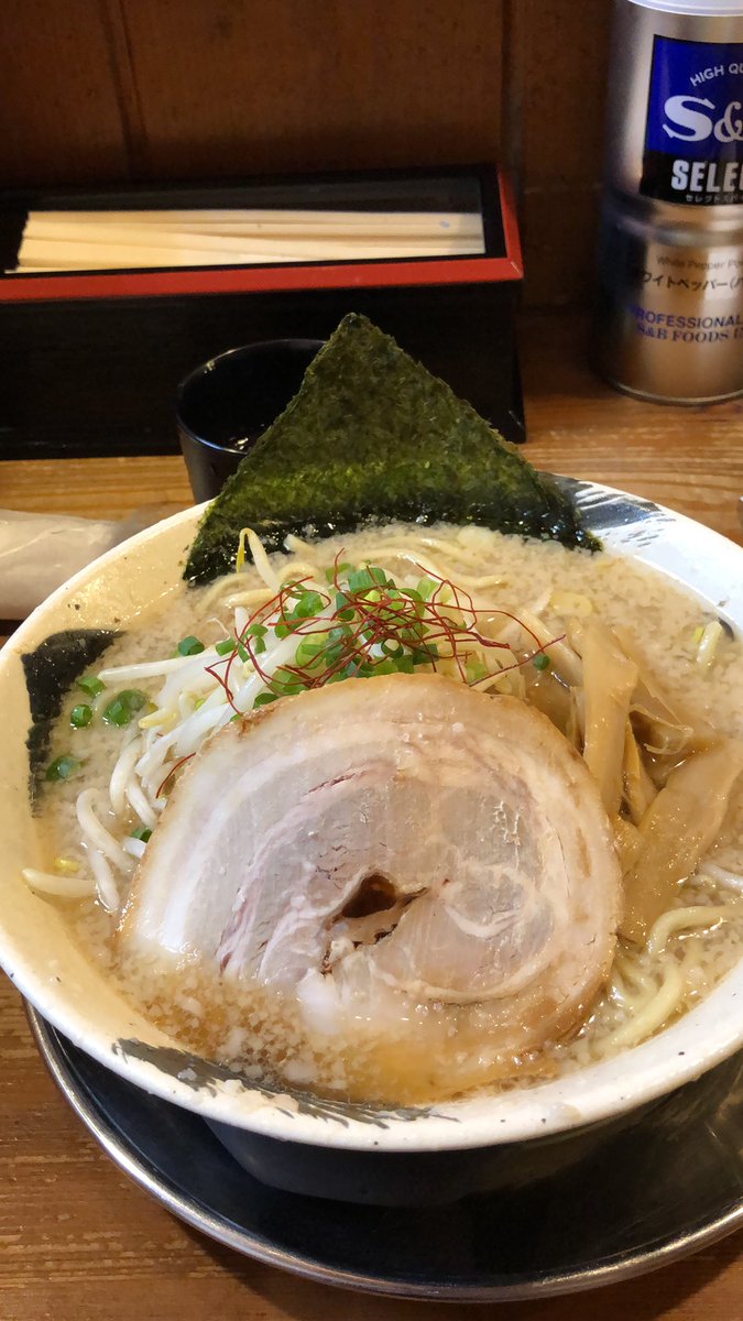 OR57789THbDPgjU's tweet photo. ゔ~😖🍃🌀暖を取る♡ﾋﾟｯﾄｲﾝ🍜🤠
#しゃがら青山 https://t.co/XQnzCFBm2D