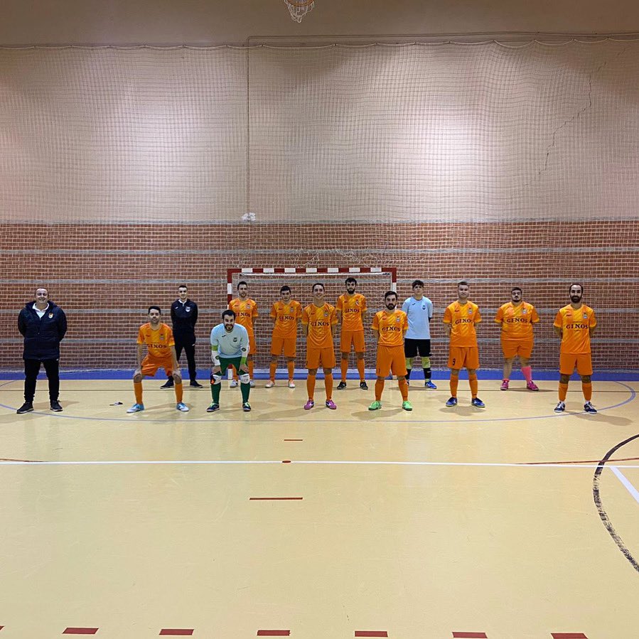 RiojaSala's tweet photo. SENIOR | Amistoso ayer frente al Aldea FS de Tercera. Derrota 5-4 pero buenas sensaciones. https://t.co/0SUEoTVQLX