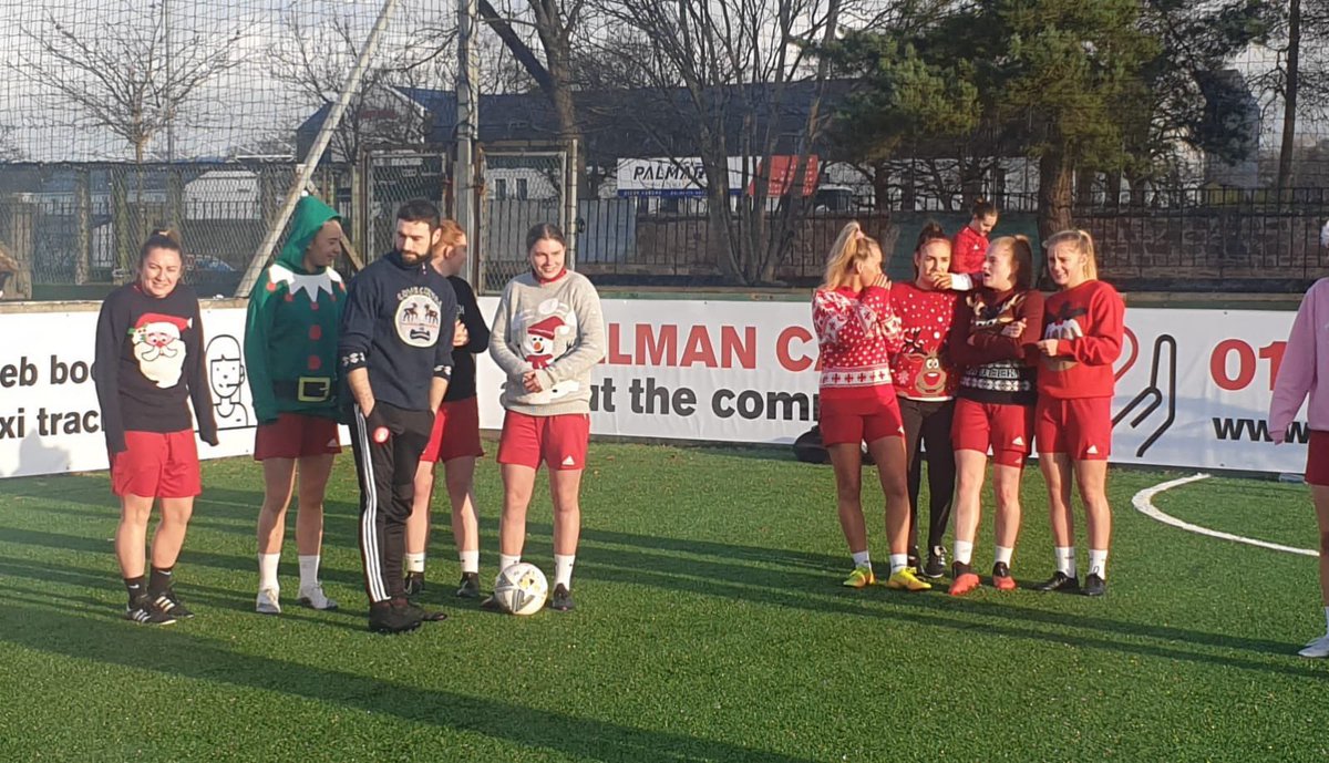 accieswfc's tweet photo. 🎄 Festive 5s and Secret 🎅🏻 complete! https://t.co/RxdTsWLrVQ