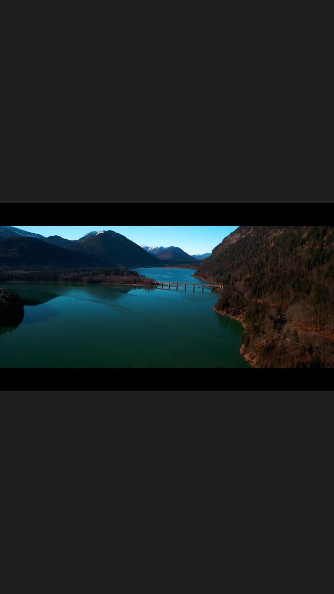 _tobidoll's tweet photo. A SUNNY DAY IN BAVARIA 4K https://t.co/Gr3SylIDzB https://t.co/MwALzfoVc2