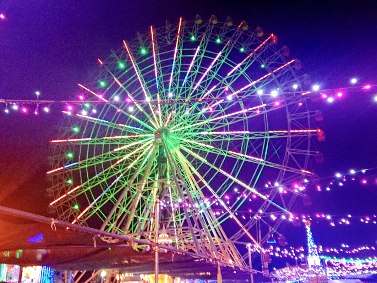 madeitvh396's tweet image. #ファミリークリスマス
ベタな楽しみ方をしてきちゃいましたが満喫✨      クリスマスディナーも美味しかった😆