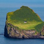 何だこの島は!まるでドラクエみたいな島が発見された‼