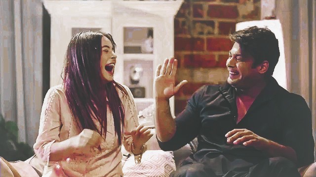 sidnaazbaebies's tweet photo. This will always be special for me! Nobody knew about this. Just one notification and BOOOM! 

These two munchkins being their usual crazy selves dancing their hearts out with each other! Not to forget, TEDHI HAI PAR MERI HAI! *winks*

#SidNaazKiPyaariDuniya https://t.co/EYf8R9wMNH