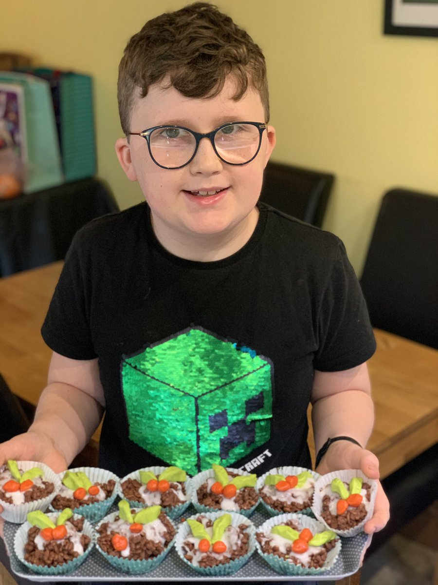 MoHoldsworth's tweet photo. @ympsharris George has been busy today making Christmas pudding crispy cakes, https://t.co/fqUQfbSRyQ