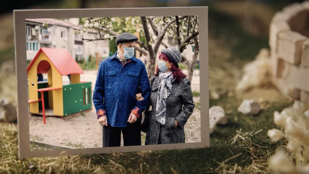 Movicutsapp's tweet image. ⏳ 𝗘𝗹 𝘁𝗶𝗲𝗺𝗽𝗼 𝗲𝘀 𝗲𝗹 𝗺𝗲𝗷𝗼𝗿 𝗮𝘂𝘁𝗼𝗿. 𝗦𝗶𝗲𝗺𝗽𝗿𝗲 𝗲𝗻𝗰𝘂𝗲𝗻𝘁𝗿𝗮 𝗲𝗹 𝗳𝗶𝗻𝗮𝗹 𝗽𝗲𝗿𝗳𝗲𝗰𝘁𝗼❤️
Un año 2020 muy especial, lleno de #recuerdos y momentos irrepetibles que pueden quedar inmortalizados en un #video personalizado
➡️  movicuts.com/movies-4seasons