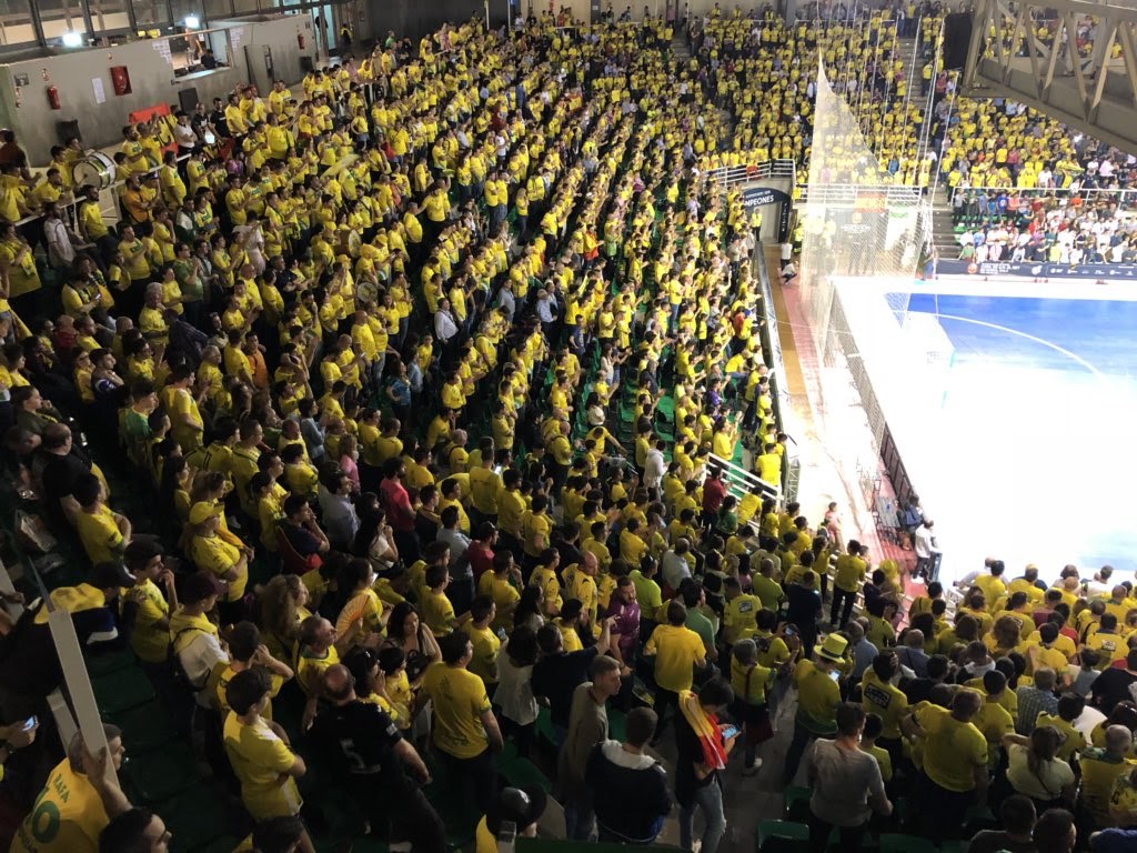 5 de mayo 2018. Cáceres. <a href="/JaenFS/">Jaén Paraíso Interior FS</a> - <a href="/FCBfutbolsala/">Barça Futbol Sala</a>. La primera de estas 3 finales de Copa consecutivas, los que estuvieron allí saben que esa Copa tenía que haber venido a Jaén y que es una de las espinas que tenemos pendientes de quitarnos... ¿Y si la sacamos hoy? #SomosJaén 💛💚
