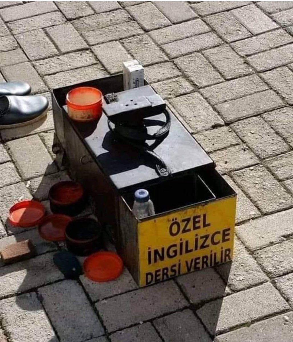 Boyacıların bile ders verecek düzeyde İngilizce bildiği kültür milyarderi bir ülkeyiz evellallah!